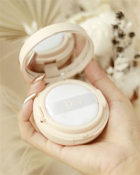 christian Dior forever cushion powder